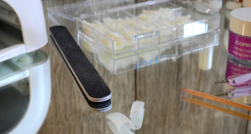 Перепробовала всё, но помогло только это: втираю в ногти — и забыла про отслойки и ломкость