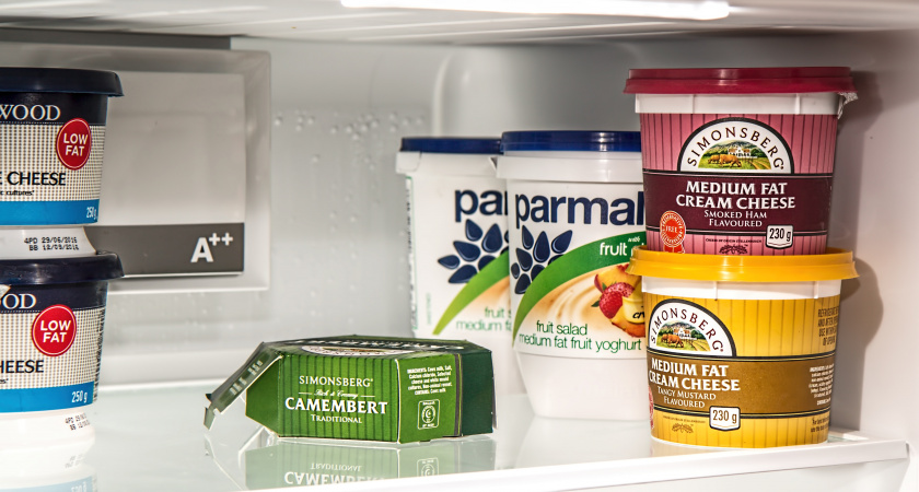 Вы больше не выбросите колбасу: простой способ правильного хранения в холодильнике