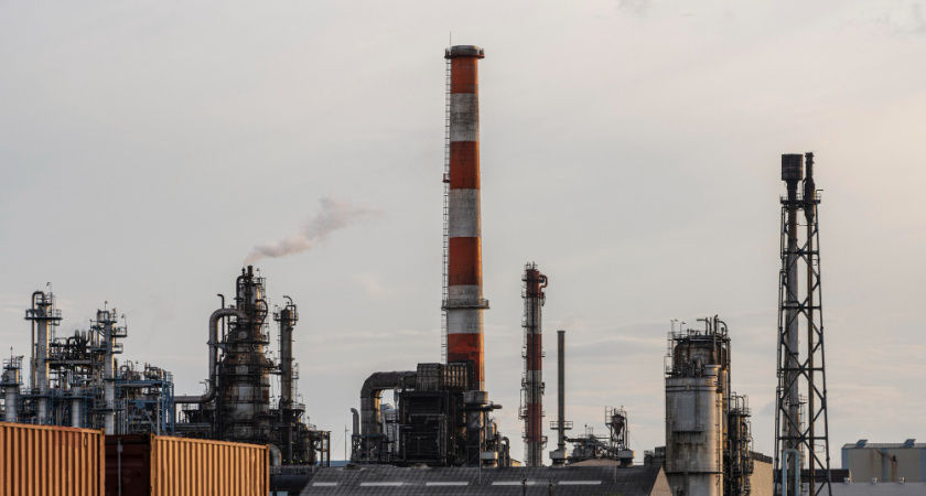 Липецкие заводы перешли на особый режим работы из-за штиля