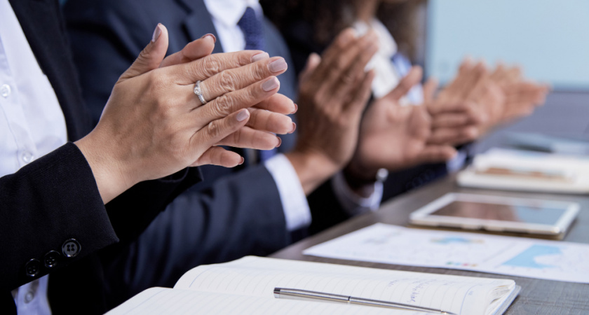  Липецким бизнесменам объяснят новые правила для вывесок