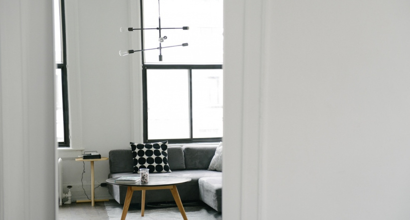 Почему шведам нельзя вешать на окна шторы – странная причина, которой больше 300 лет