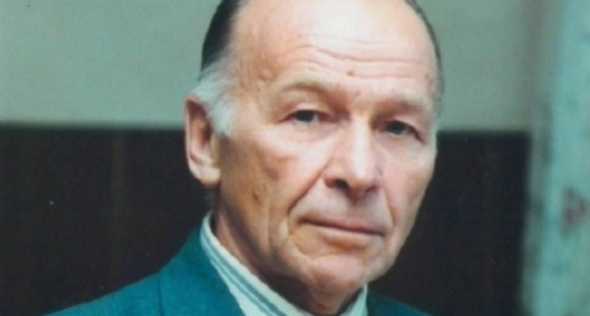 Полвека на истфаке и прыжок с парашютом под 90: в Липецке умер Алексей Райков