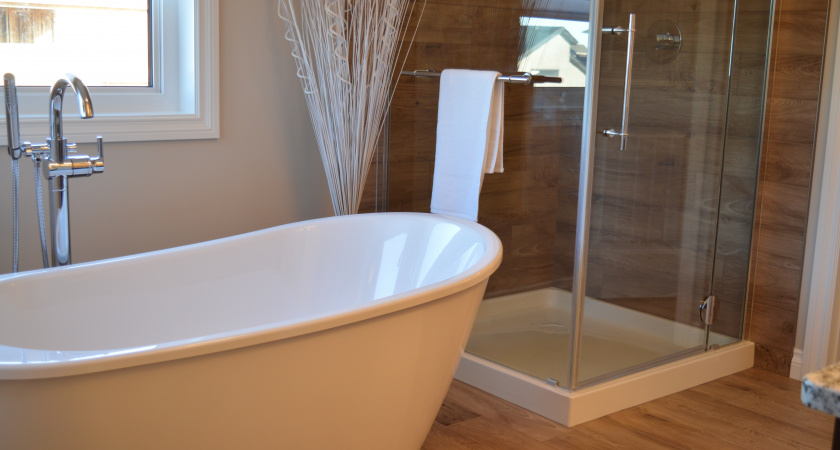 Ванна уходит в прошлое: дизайнеры в голос твердят о главном тренде года в обустройстве санузлов