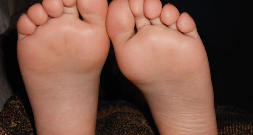 Пятки как у младенца – пемзой их больше не шкрябаю: новый хит в уходе за кожей ваших стоп