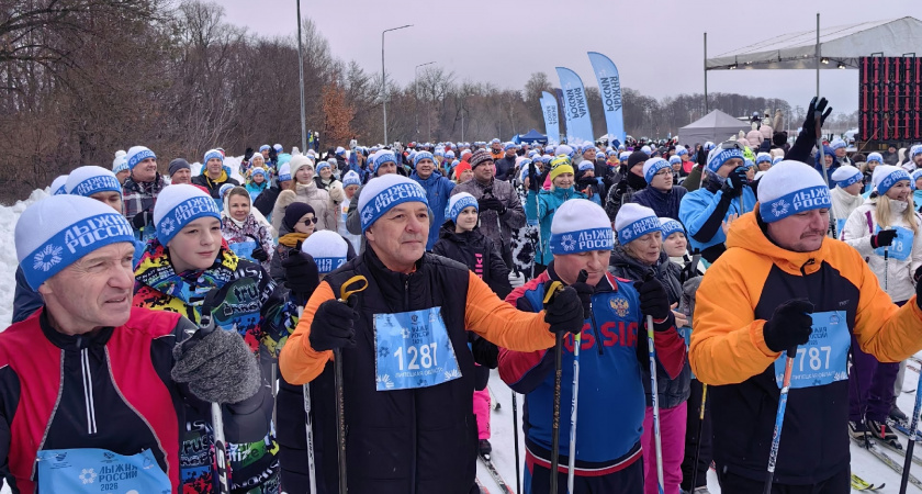 В Липецке на Зеленом острове стартовала всероссийская «Лыжня России»