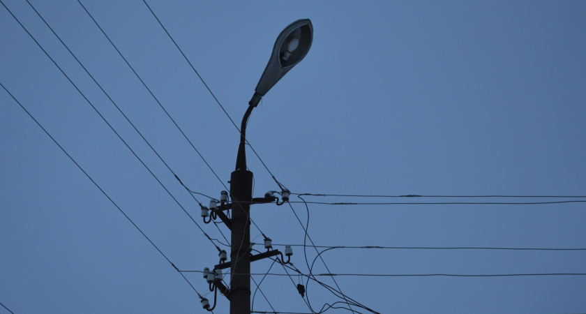 Житель Липецкой области заплатит штраф за розетку на столбе ЛЭП