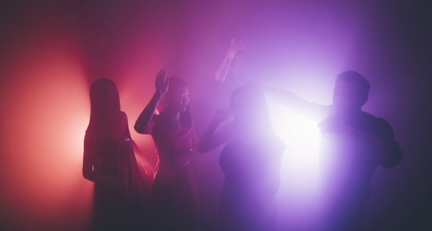 Полиция Липецка проверяет обстоятельства массового конфликта в ночном клубе