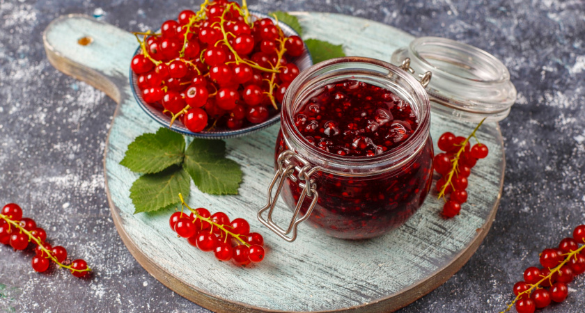 Густое варенье без пектина и загустителя: кипит всего 5 минут, а держится как джем