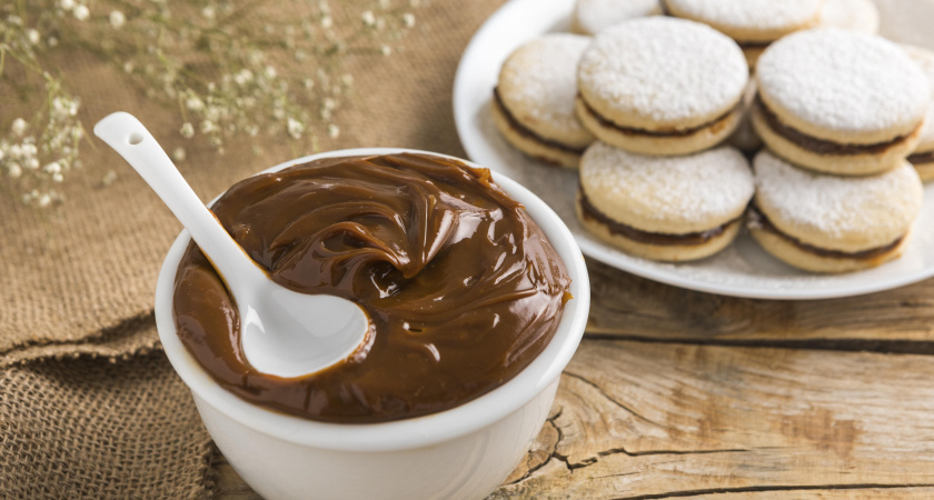 Домашний шоколадный сыр: простой рецепт, который заткнет за пояс магазинные пасты