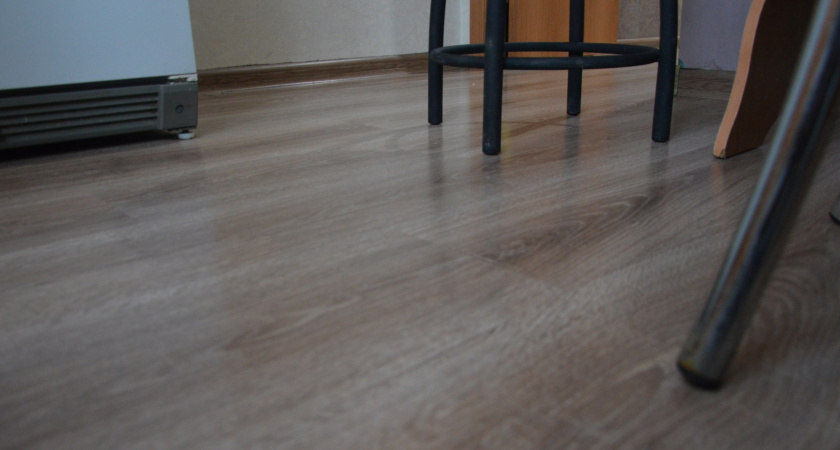 В Норвегии это делают уже 10 лет, а мы все еще мерзнем в домах: вот, как согреть пол без электричества и отопления