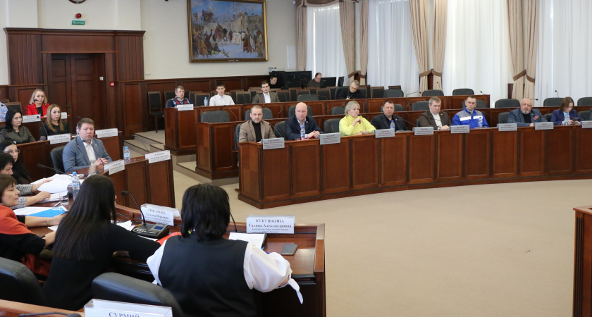 Липецкие депутаты 24 февраля решат судьбу мэра Романа Ченцова