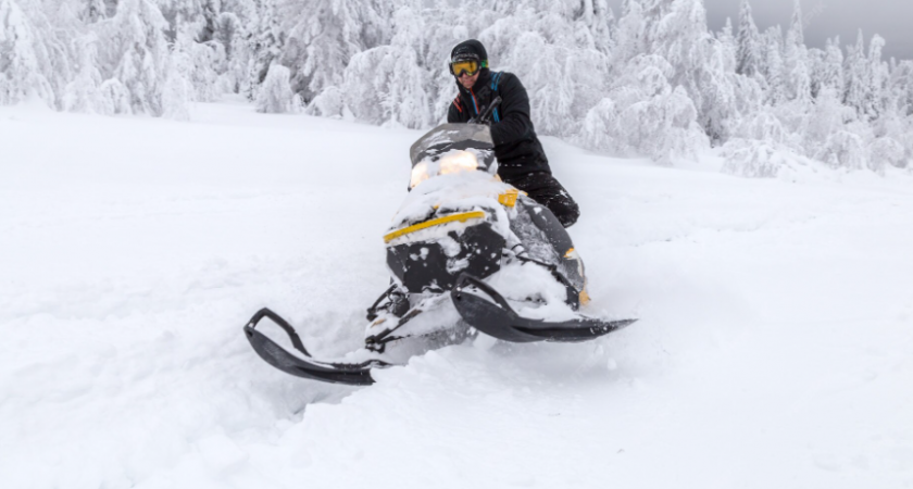 Прогулка на снегоходе в селе Хлевенского округа закончилась трагедией