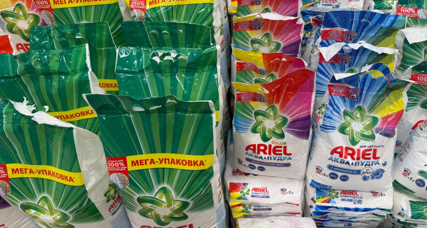 Стоят копейки, а стирают как люкс: Роскачество перечислило 5 лучших порошков для цветного белья