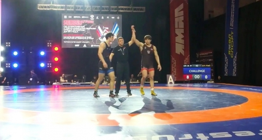 Липецкий борец Михаил Шкарин взял бронзу на первенстве России