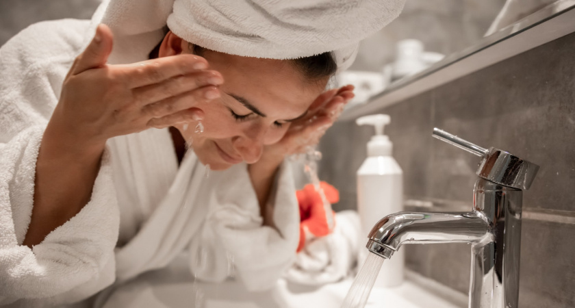 Простая методика умывания по-японски: сода и масло вместо дорогой косметики