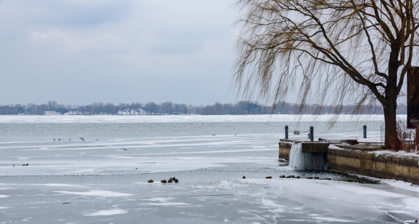  Липецкие спасатели предупреждают рыбаков об опасности на водоемах