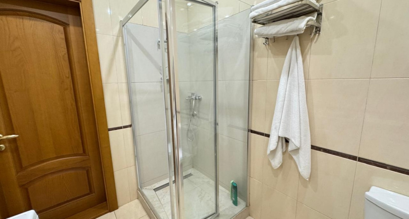 Плитка в ванной давно вышла из моды: топ материалов, которые советуют специалисты в 2026 году