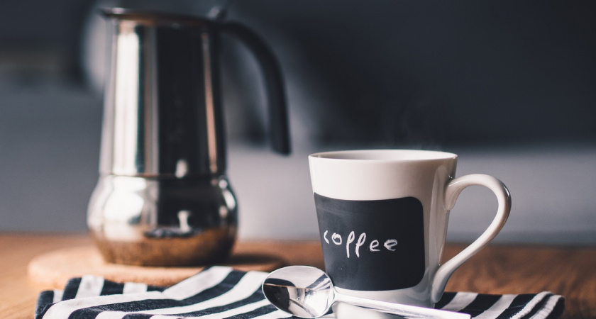 Ученые назвали лучшее время для употребления кофе: это не утро
