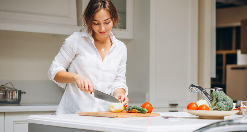 Как легко заточить любой нож за 3 минуты: даже самый тупой нож будет резать бумагу как масло