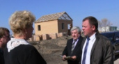 Спикер Липецкого областного Совета лично проверил строительство жилья для погорельцев 