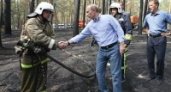 Премьер Путин побывал в зоне огненного фронта в Воронежской области