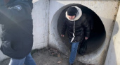 Жители села под Липецком вынуждены пересекать скоростную трассу по водосточной трубе