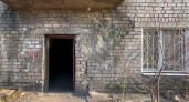 Живущим в антисанитарных условиях жителям аварийного дома в Липецке предложат временный переезд