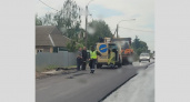 Что мне снег, что мне зной… В Тербунском районе кладут асфальт в дождь