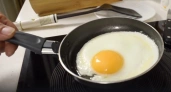 Как приготовить идеальную яичницу: секретный ингредиент от шеф-поваров - и это не масло