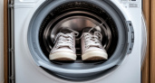 Стираем без страха: 10 вещей, которые на самом деле можно смело отправить в машинку
