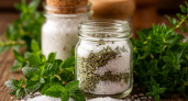 Зеленая соль с травами своими руками: простая идея для вкусной кухни – делаю банками