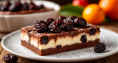 Творожный пирог с черносливом и шоколадной крошкой: рецепт, который захочется повторить
