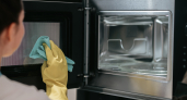 Как отмыть духовку и противни без химии: лимонная кислота и уксус справляются с нагаром