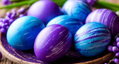 Берем марлю и чайную заварку — к Пасхе получаем «галактические» яйца: не крашенки, а драгоценность