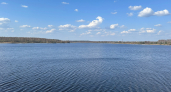 На наш Юг больше не поеду - нашла место получше: теплая вода, не хамят и в 2 раза дешевле, чем в Абхазии