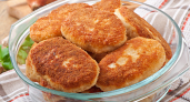 Подсмотрела рецепт "необычно вкусных" котлет у знаменитого повара: теперь родные просят готовить только так - секрет в пропорции