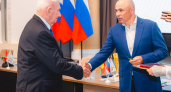 В облправительстве наградили лучших ветеранов региона