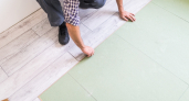 Теплее плитки и дешевле ламината: 1 новый суперпол, который кладется за вечер без пыли, мастеров и ведер грязи