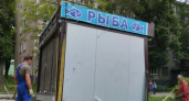 Липецкие коммунальщики снесли два киоска с нелегальным алкоголем