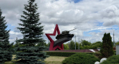 Липецкие коммунальщики экстренно ремонтируют коллектор у памятника Танкистам