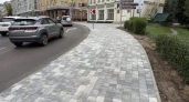 На Петровском спуске закончили ремонт пешеходной зоны