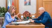 Артамонов и Уваркина обсудили 649 брошенных объектов и семейный фестиваль