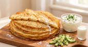 Просто смешиваю молоко с кабачками и жарю нежные блинчики — вкусно со сметаной и чесноком