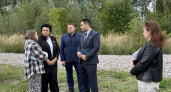 В Радужном починят дорогу по просьбе многодетной мамы