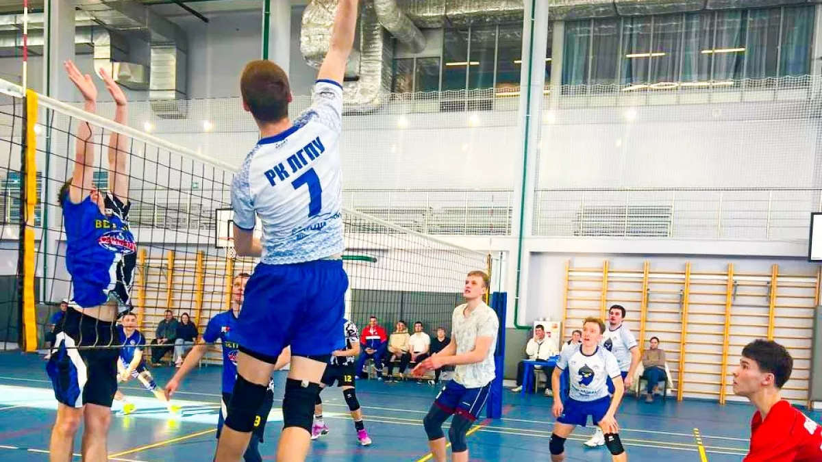 Елецкий волейбол открыл областной сезон четырьмя матчами