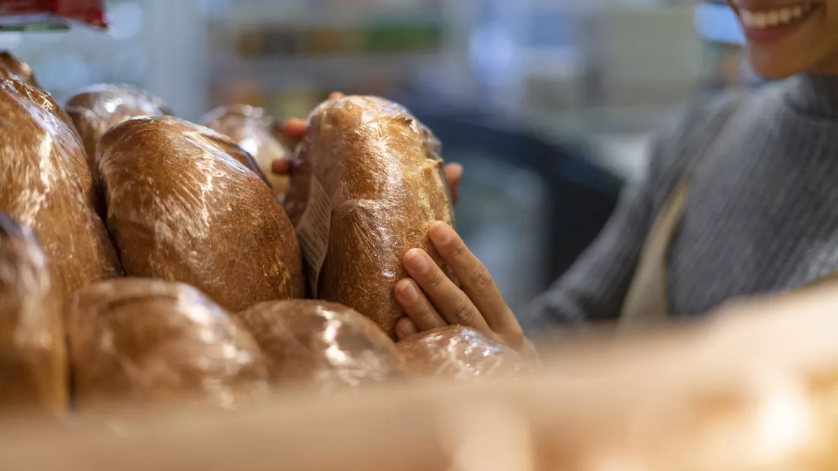 Ученые поставили точку: можно ли хранить хлеб в холодильнике — запомните на всю жизнь