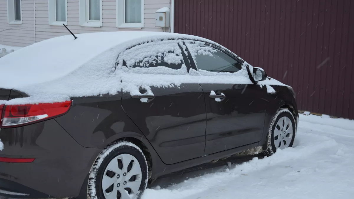 Какие 3 документа инспектор ДПС не имеет права требовать у водителей и как законно отказать: раскрыл юрист