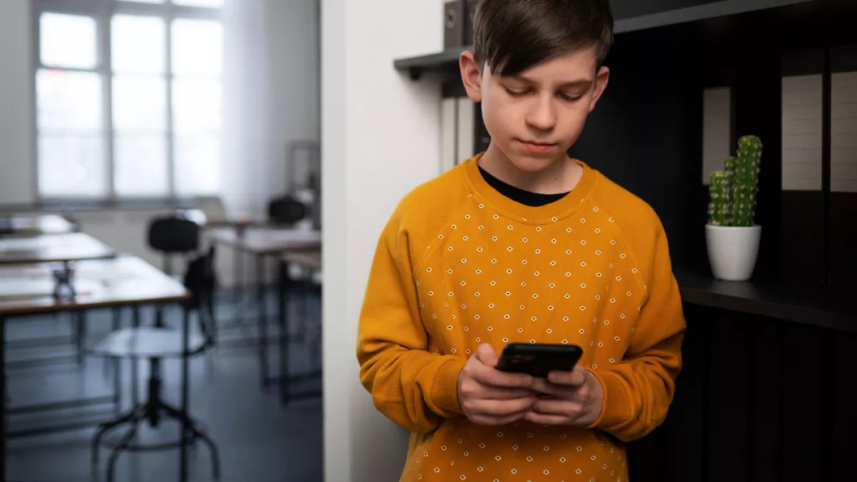 Липецких подростков используют в криминальных схемах с банковскими картами