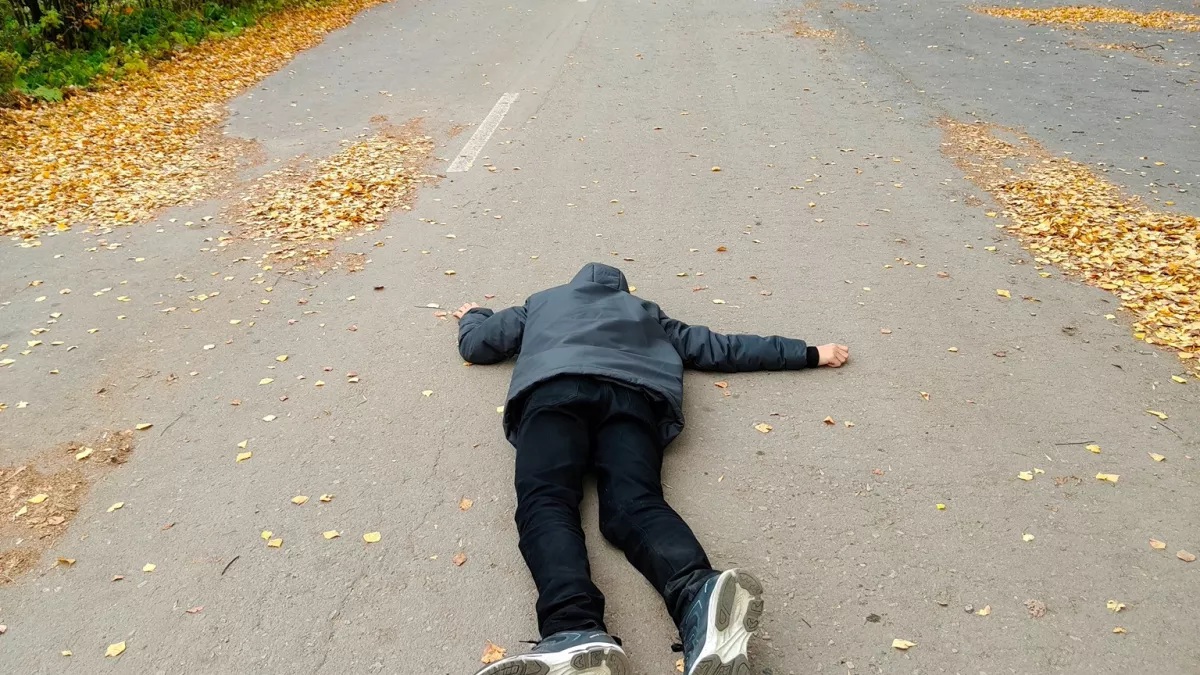 На Водопьянова 46-летний липчанин попал под машину при переходе на красный свет