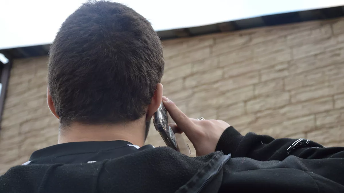 Эти 5 вещей ни в коем случае нельзя говорить по телефону незнакомым людям: вот, что может случится